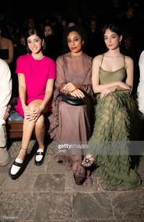 Deva Cassel feet photo thumbnail