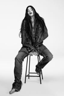 Deva Cassel feet photo thumbnail