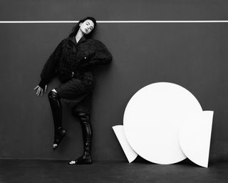 Deva Cassel feet photo thumbnail