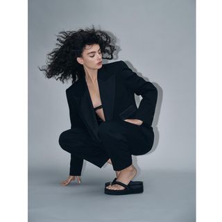 Deva Cassel feet photo 2