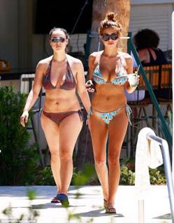 Devin Brugman feet photo thumbnail