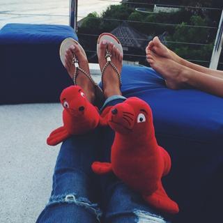 Devin Brugman feet photo thumbnail