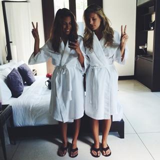 Devin Brugman feet photo thumbnail