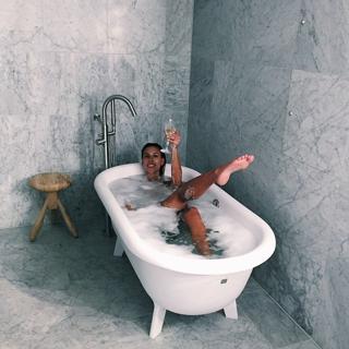 Devin Brugman feet photo thumbnail