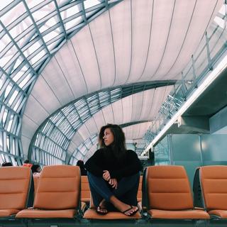 Devin Brugman feet photo thumbnail