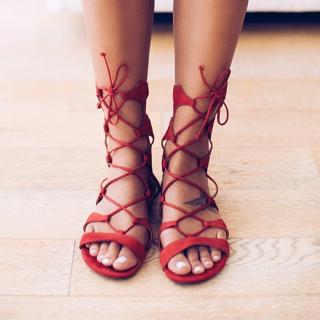 Devin Brugman feet photo thumbnail