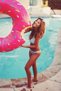 Devin Brugman feet photo thumbnail