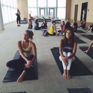 Devin Brugman feet photo thumbnail