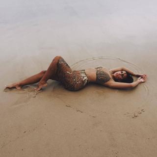 Devin Brugman feet photo thumbnail