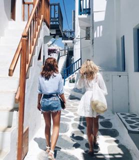 Devin Brugman feet photo thumbnail