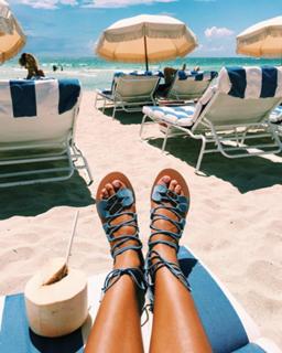 Devin Brugman feet photo thumbnail