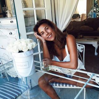 Devin Brugman feet photo thumbnail