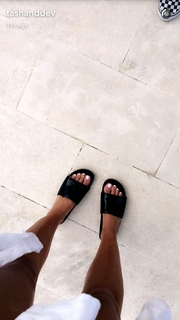 Devin Brugman feet photo thumbnail