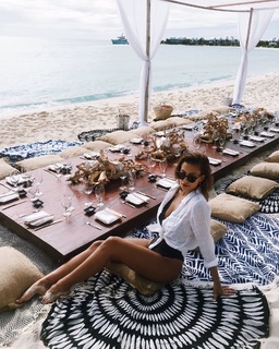 Devin Brugman feet photo thumbnail