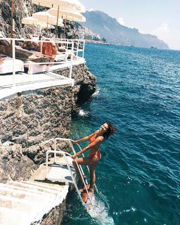 Devin Brugman feet photo thumbnail