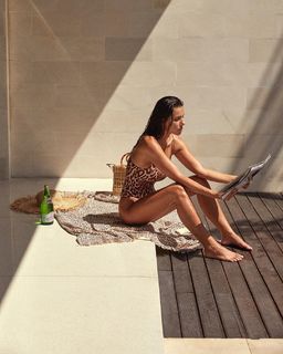 Devin Brugman feet photo thumbnail