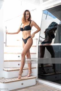 Devin Brugman feet photo thumbnail