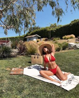 Devin Brugman feet photo thumbnail