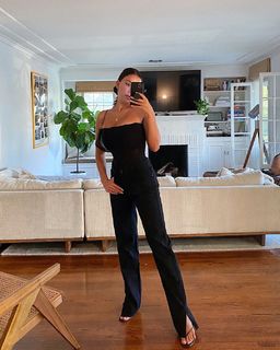 Devin Brugman feet photo thumbnail