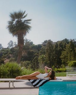 Devin Brugman feet photo thumbnail