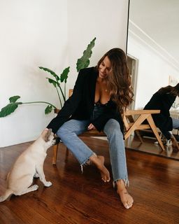 Devin Brugman feet photo thumbnail