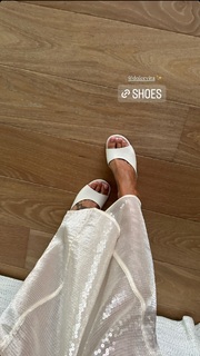 Devin Brugman feet photo thumbnail