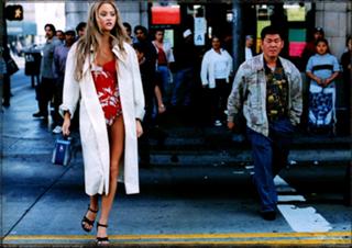 Devon Aoki feet photo thumbnail