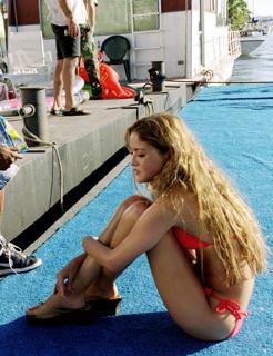 Devon Aoki feet photo thumbnail