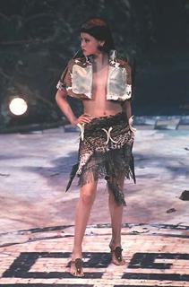 Devon Aoki feet photo thumbnail