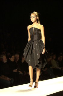 Devon Aoki feet photo thumbnail