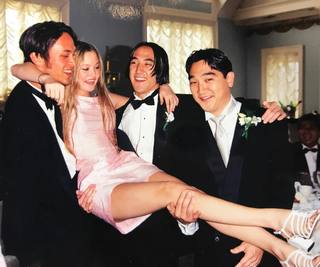 Devon Aoki feet photo thumbnail