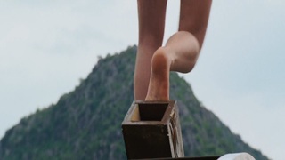 Devon Aoki feet photo thumbnail