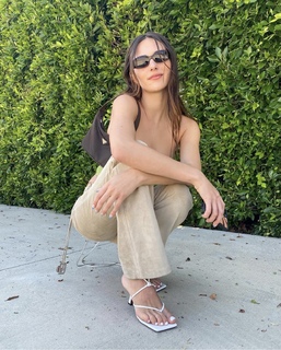 Devon Lee Carlson feet photo thumbnail