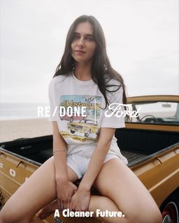 Devon Lee Carlson feet photo thumbnail