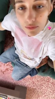 Devon Lee Carlson feet photo thumbnail