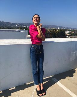 Devon Lee Carlson feet photo thumbnail