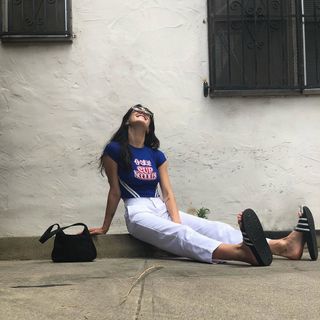 Devon Lee Carlson feet photo thumbnail