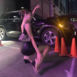 Devon Lee Carlson feet photo thumbnail