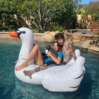 Devon Lee Carlson feet photo thumbnail