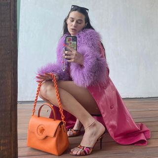 Devon Lee Carlson feet photo thumbnail