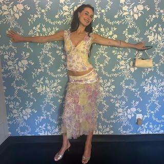 Devon Lee Carlson feet photo thumbnail