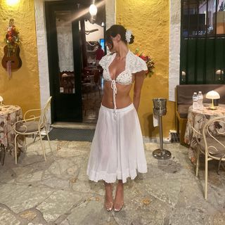 Devon Lee Carlson feet photo thumbnail