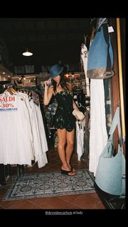 Devon Lee Carlson feet photo thumbnail