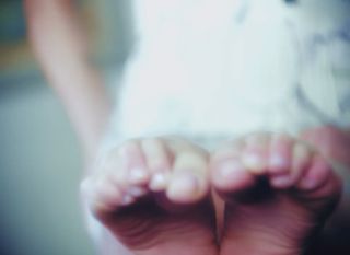 Devon Lee Carlson feet photo 9