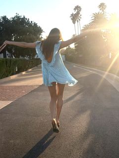 Devon Lee Carlson feet photo 9