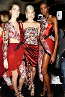 Devon Windsor feet photo thumbnail