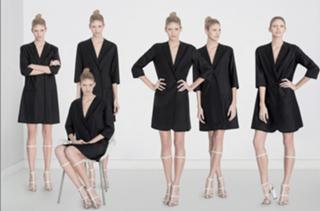 Devon Windsor feet photo thumbnail