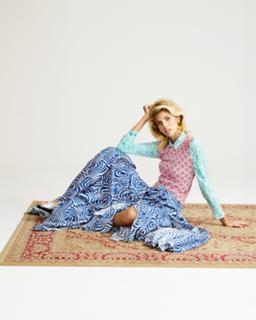 Devon Windsor feet photo thumbnail