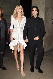 Devon Windsor feet photo thumbnail