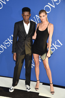 Devon Windsor feet photo thumbnail